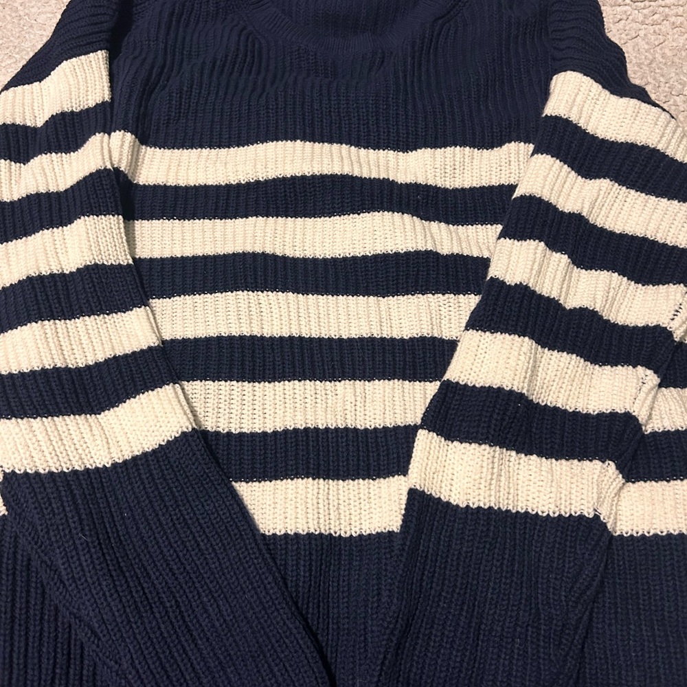 Navy and white striped Croft and Barrow sweater | size XL